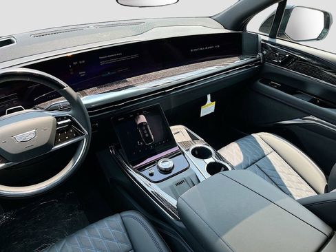 New 2025 Cadillac Escalade IQ Luxury 1 w/ Smart Trailering package AWD/4WD image 25