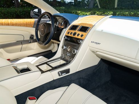Used 2012 Aston Martin Virage Coupe RWD image 15