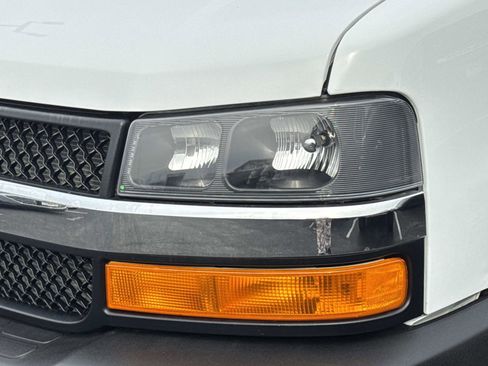 Used 2024 Chevrolet Express 2500 w/ Driver Convenience Package image 27