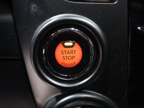 Used 2018 Nissan Titan Platinum Reserve w/ Platinum Utility Package image 28