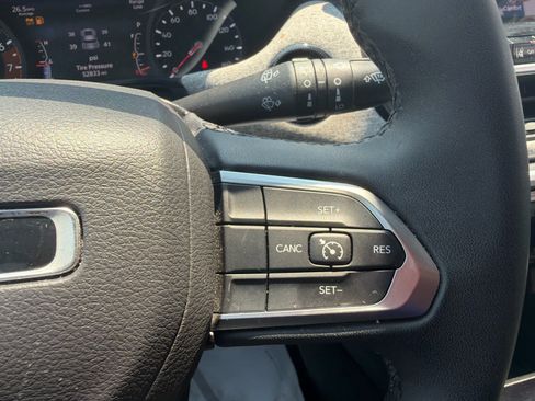 Used 2024 Jeep Compass Latitude AWD/4WD image 25