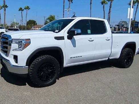 Used 2022 GMC Sierra 1500 SLE w/ Driver Alert Package I image 4