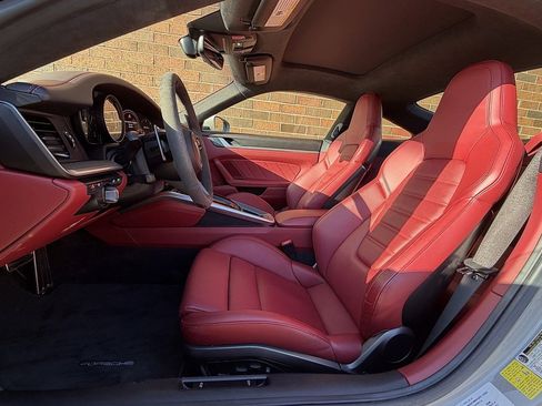 Certified 2024 Porsche 911 Turbo image 5