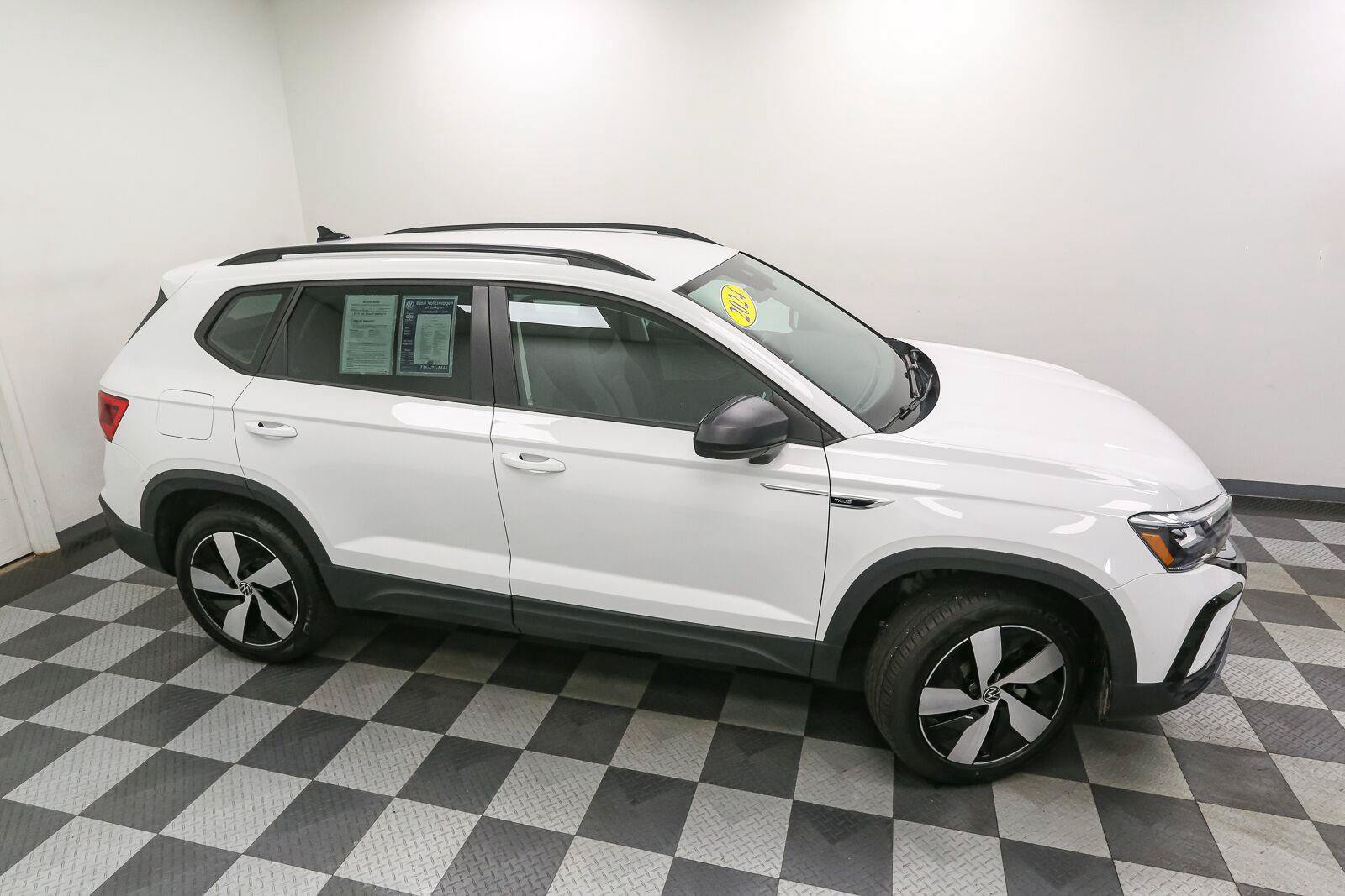 Certified 2024 Volkswagen Taos S AWD/4WD image 6