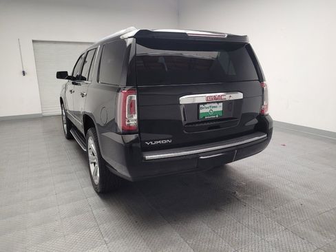 Used 2017 GMC Yukon Denali w/ Open Road Package AWD/4WD image 6