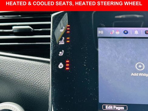 Used 2025 Jeep Wagoneer Series II image 6