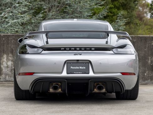 Used 2020 Porsche 718 Cayman GT4 RWD image 10