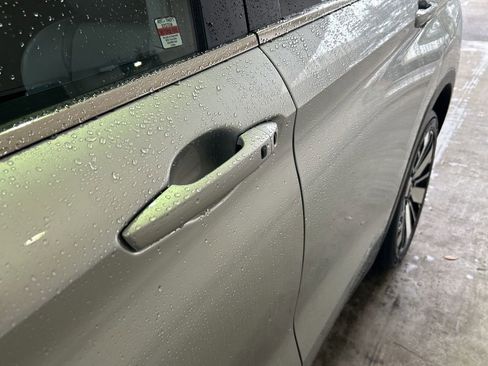 New 2026 Mitsubishi Outlander SE image 16