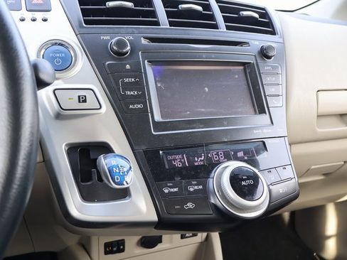 Used 2013 Toyota Prius V Five image 13