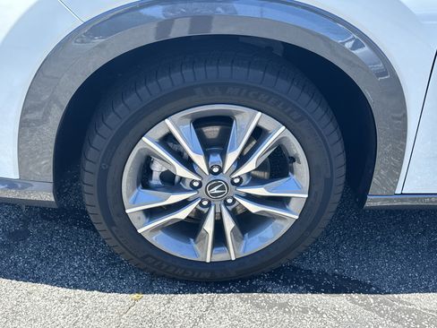Certified 2025 Acura ADX FWD image 11