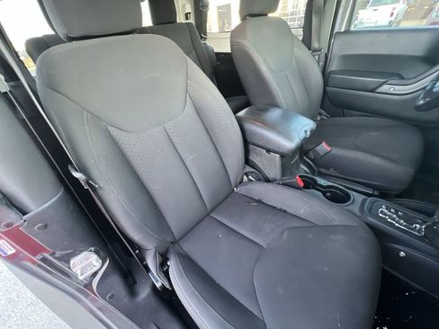 Used 2018 Jeep Wrangler Sport image 28