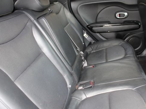 Used 2015 Kia Soul ! w/ Sun & Sound Package image 15