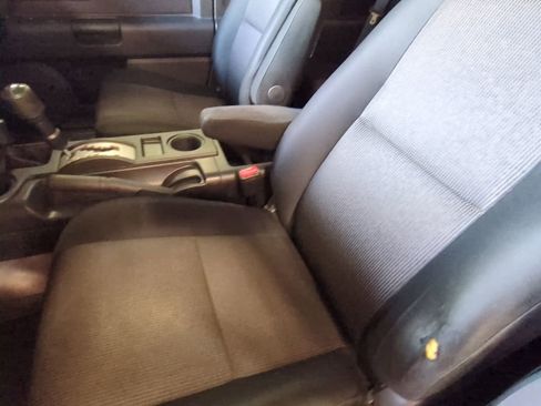 Used 2010 Toyota FJ Cruiser 4WD image 9