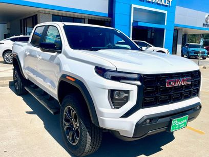 New 2024 GMC Canyon Elevation w/ Elevation Premium Package