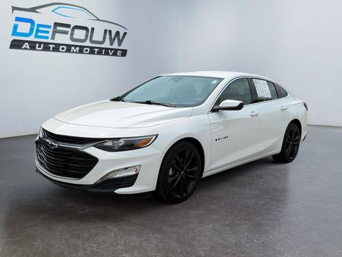 Used 2024 Chevrolet Malibu LT w/ Sport Edition FWD image 7
