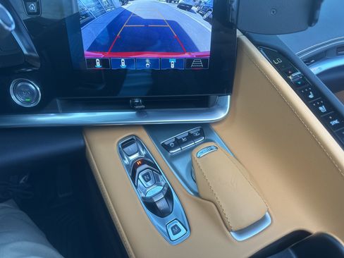 Used 2024 Chevrolet Corvette Stingray Preferred Conv image 36