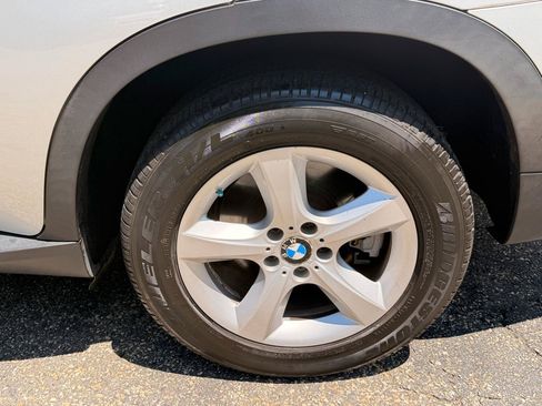 Used 2013 BMW X5 xDrive50i w/ Premium Pkg AWD/4WD image 13
