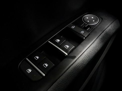 Used 2025 Kia Soul LX image 25