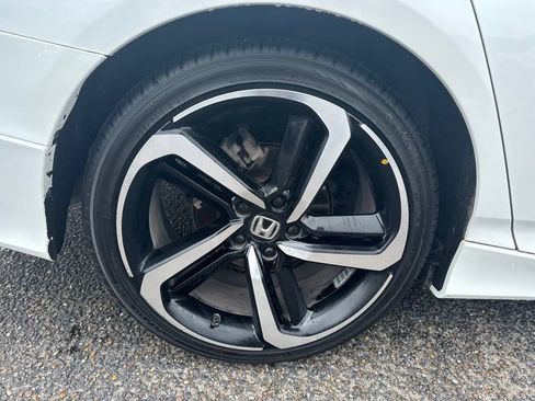 Used 2019 Honda Accord Sport image 9