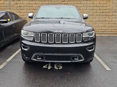 Used 2020 Jeep Grand Cherokee Overland w/ Trailer Tow Group IV image 2