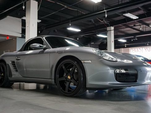 Used 2006 Porsche Boxster RWD image 2