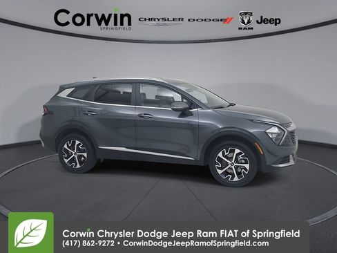Used 2023 Kia Sportage EX AWD/4WD image 1