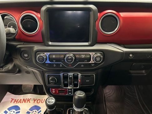 Used 2023 Jeep Wrangler Unlimited Rubicon AWD/4WD image 24