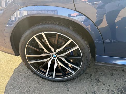 Used 2023 BMW X6 xDrive40i w/ M Sport Package image 5