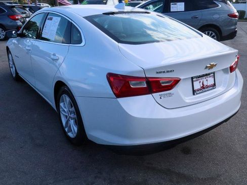 Used 2016 Chevrolet Malibu LT w/ Leather Package image 3