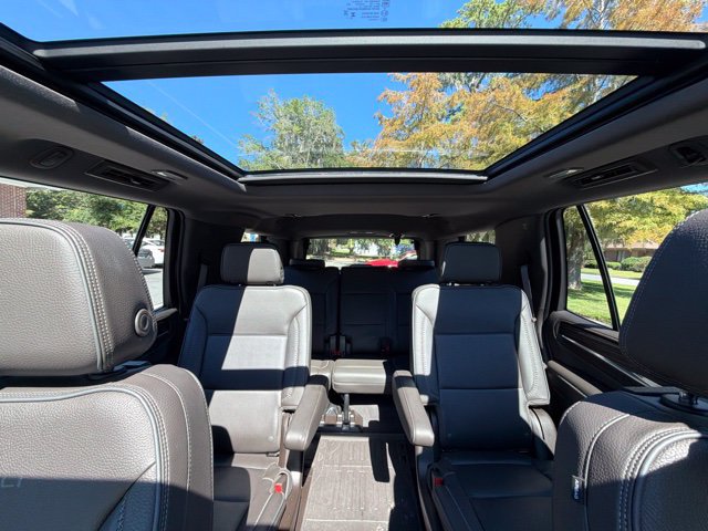 Used 2023 GMC Yukon Denali w/ Advanced Technology Package RWD image 14