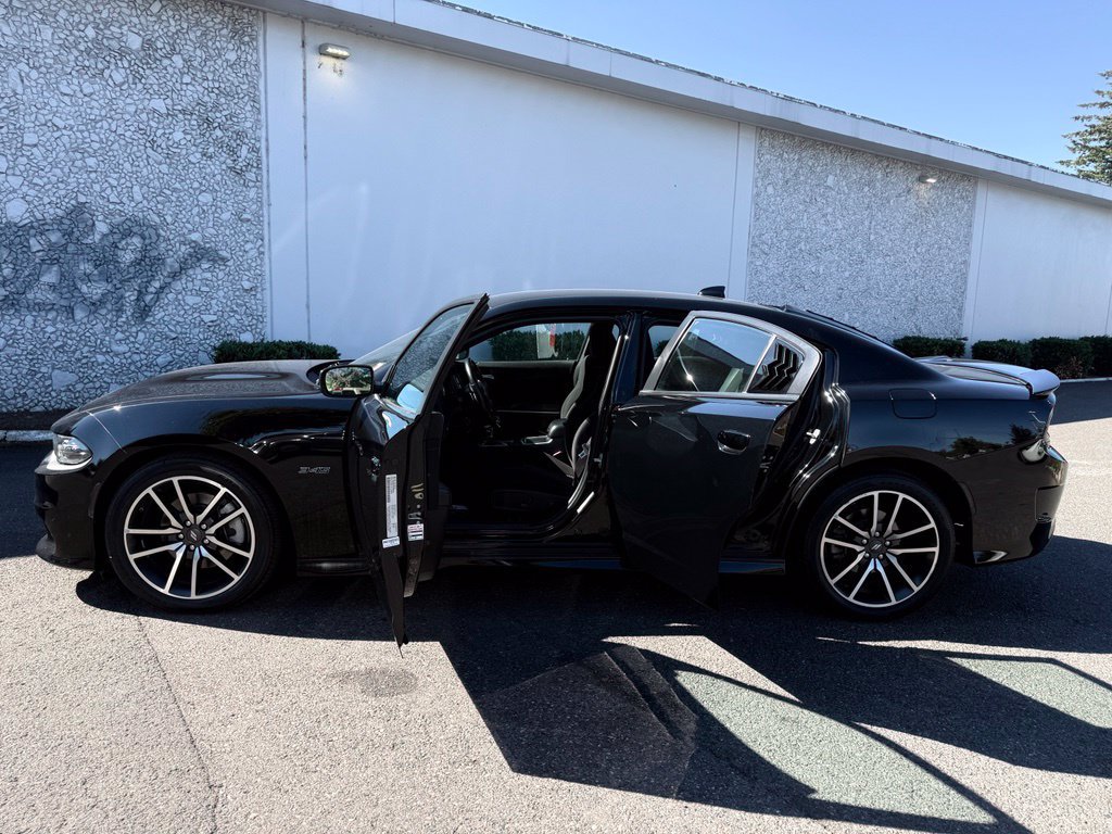 Used 2023 Dodge Charger R/T RWD image 16