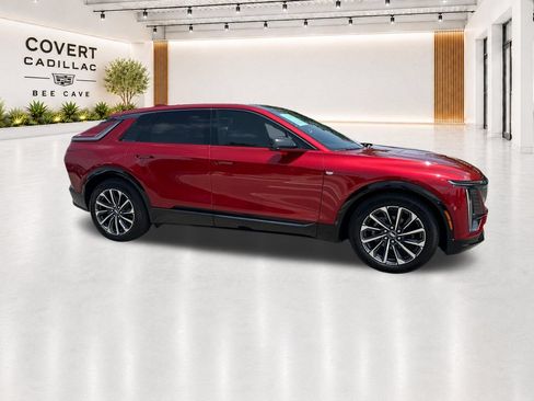 Certified 2024 Cadillac Lyriq Sport RWD image 14