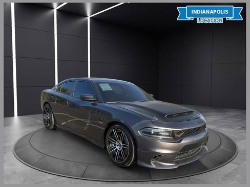 Used 2019 Dodge Charger Scat Pack image 1