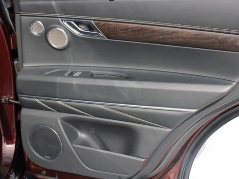 Used 2021 Genesis GV80 2.5T w/ Prestige Package 04 image 18