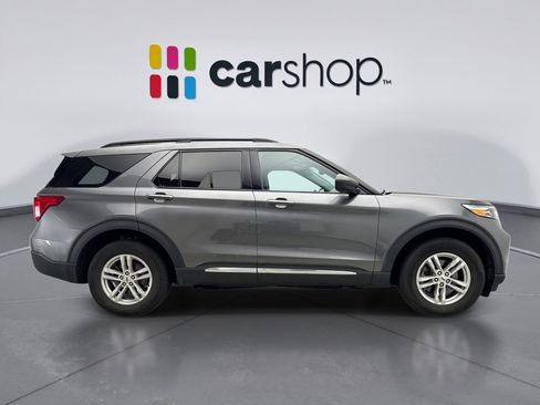 Used 2023 Ford Explorer XLT image 6