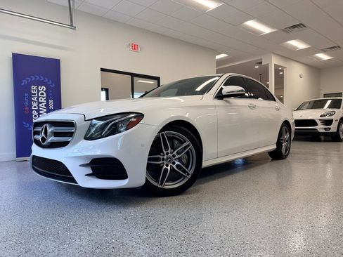 Used 2018 Mercedes-Benz E 300 image 2