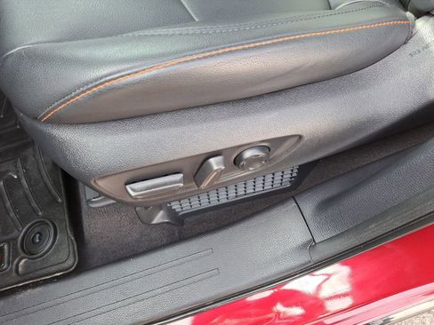 Used 2021 Toyota Sienna XSE w/ XSE Plus Package image 19