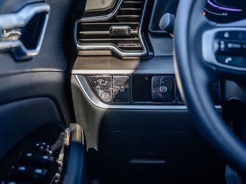 Used 2025 Kia Sportage X-Line w/ Premium Package image 25