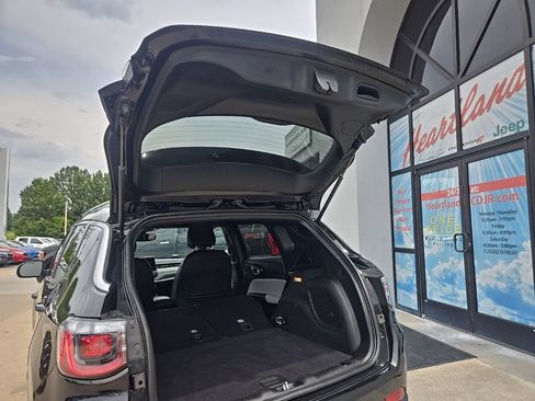 Used 2023 Jeep Compass Limited w/ Sun and Sound Group AWD/4WD image 91