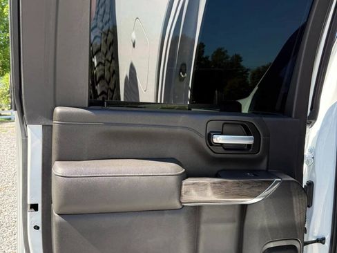 Used 2021 Chevrolet Silverado 2500 LTZ w/ LTZ Premium Package AWD/4WD image 20
