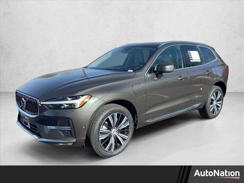 Used 2022 Volvo XC60 T8 Inscription w/ Advanced Package image 1