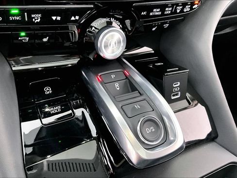 Certified 2026 Acura MDX FWD w/ Technology Package image 29