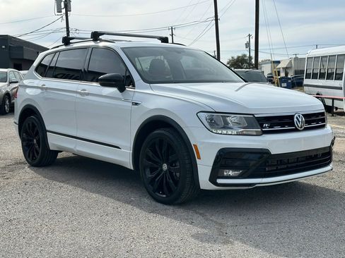 Used 2021 Volkswagen Tiguan SE R-Line image 9