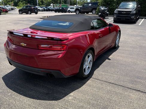 Used 2016 Chevrolet Camaro LT RWD image 5