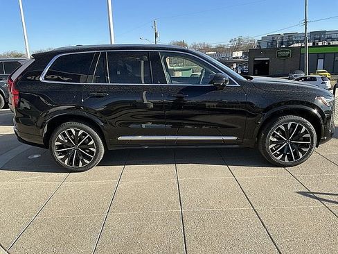 New 2026 Volvo XC90 T8 Ultra w/ Protection Package Premier image 7