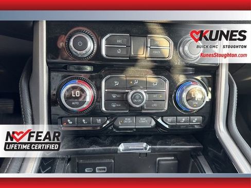 Used 2023 GMC Yukon Denali w/ LPO, Floor Liner Package image 28