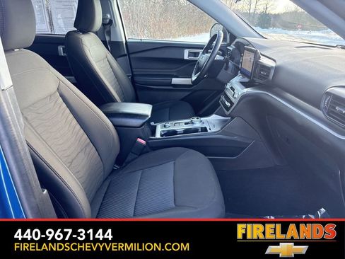 Used 2022 Ford Explorer XLT image 37