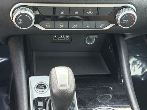 Used 2024 Nissan Altima 2.5 SV FWD image 28