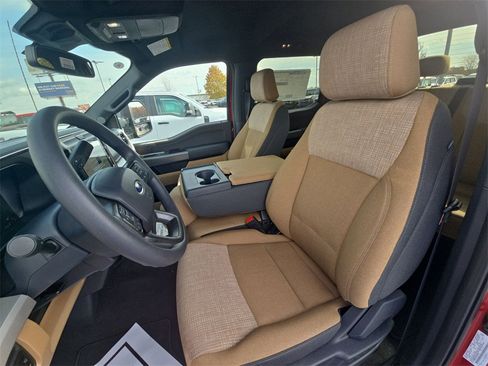 New 2026 Ford F250 XLT w/ XLT Premium Package image 16