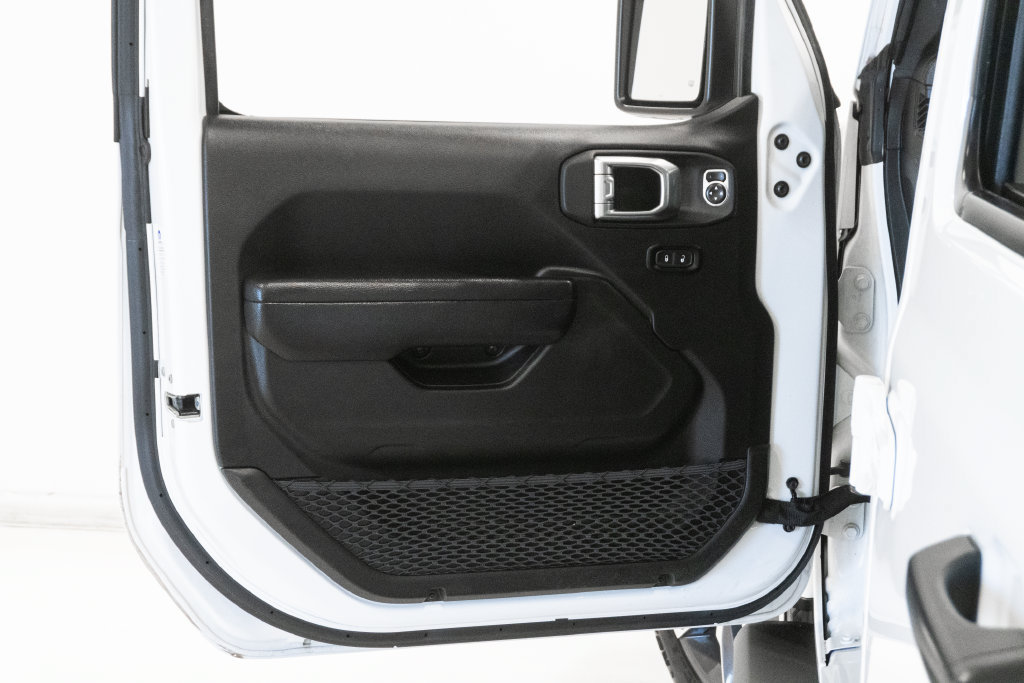 Used 2024 Jeep Wrangler Unlimited w/ Convenience Group AWD/4WD image 10